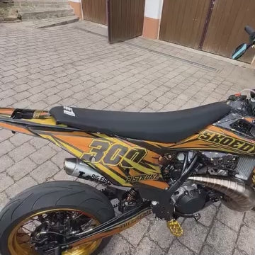 APX Premium Custom Seat Cover